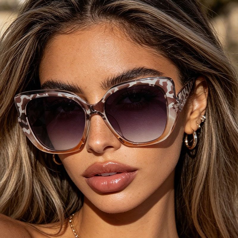1Pc Niche Trendy Brand Pink Le - Streetwear Brand With Eye review and price